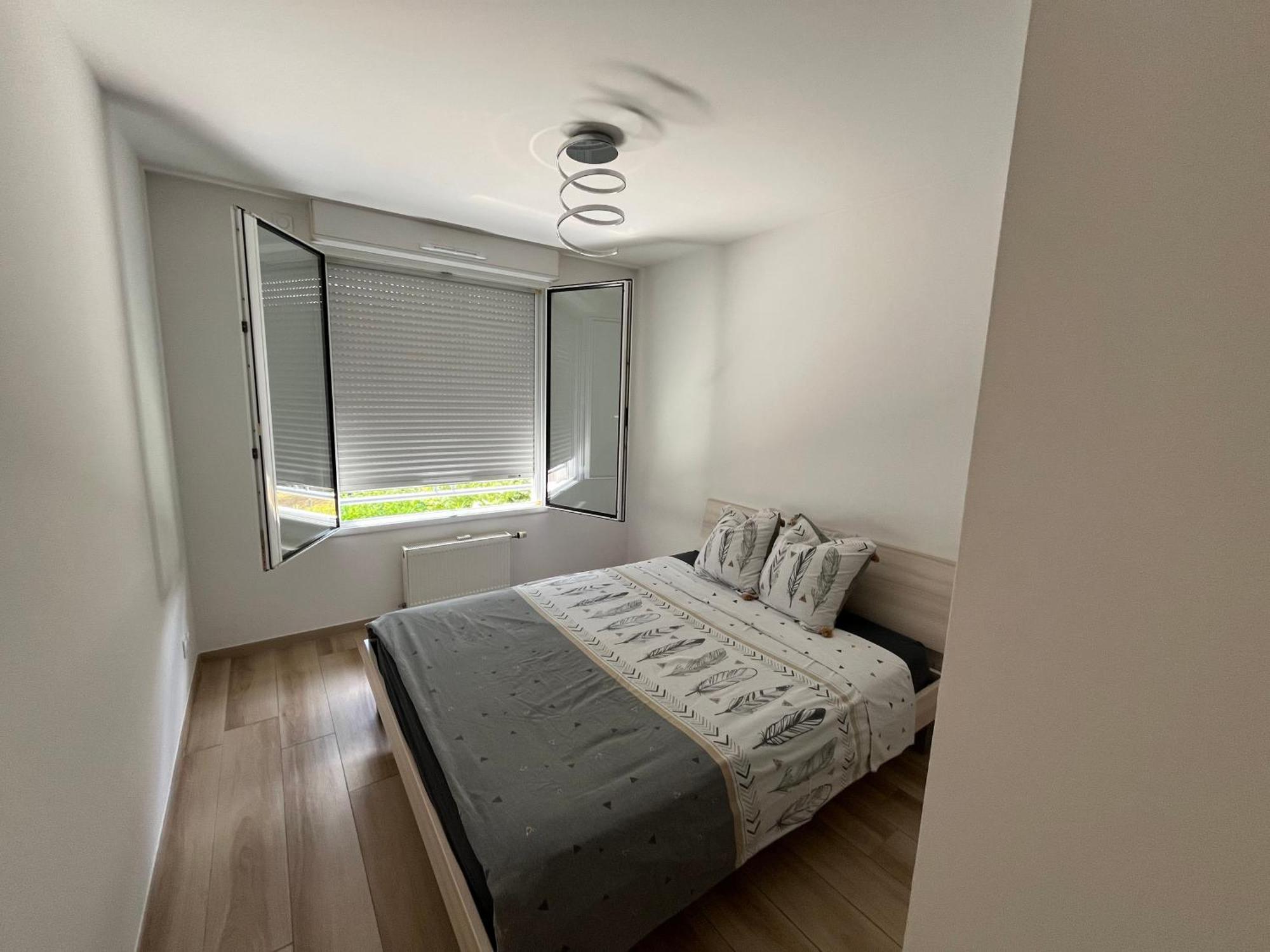 Appartement Entierement Equipe シャルボニエール・レ・バン エクステリア 写真